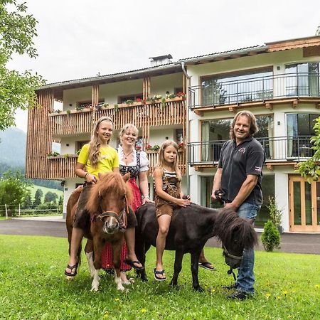 Bauernhof Lindenhof Bed and Breakfast Scheffau am Wilden Kaiser Exteriör bild